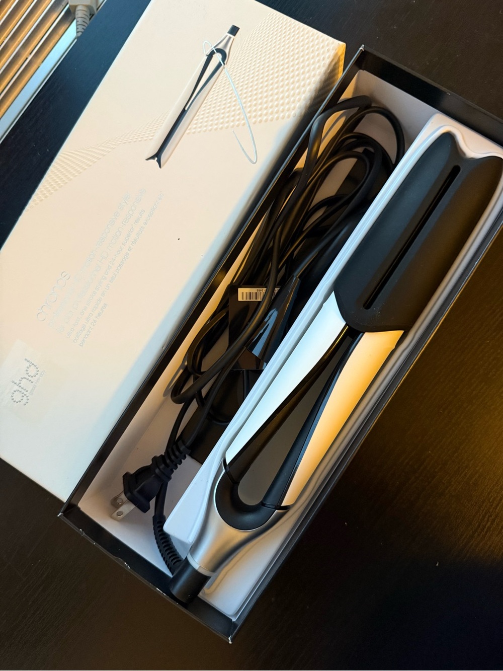 ghd Chronos Professional HD motion responsive White Styler - Picture 3 of 7